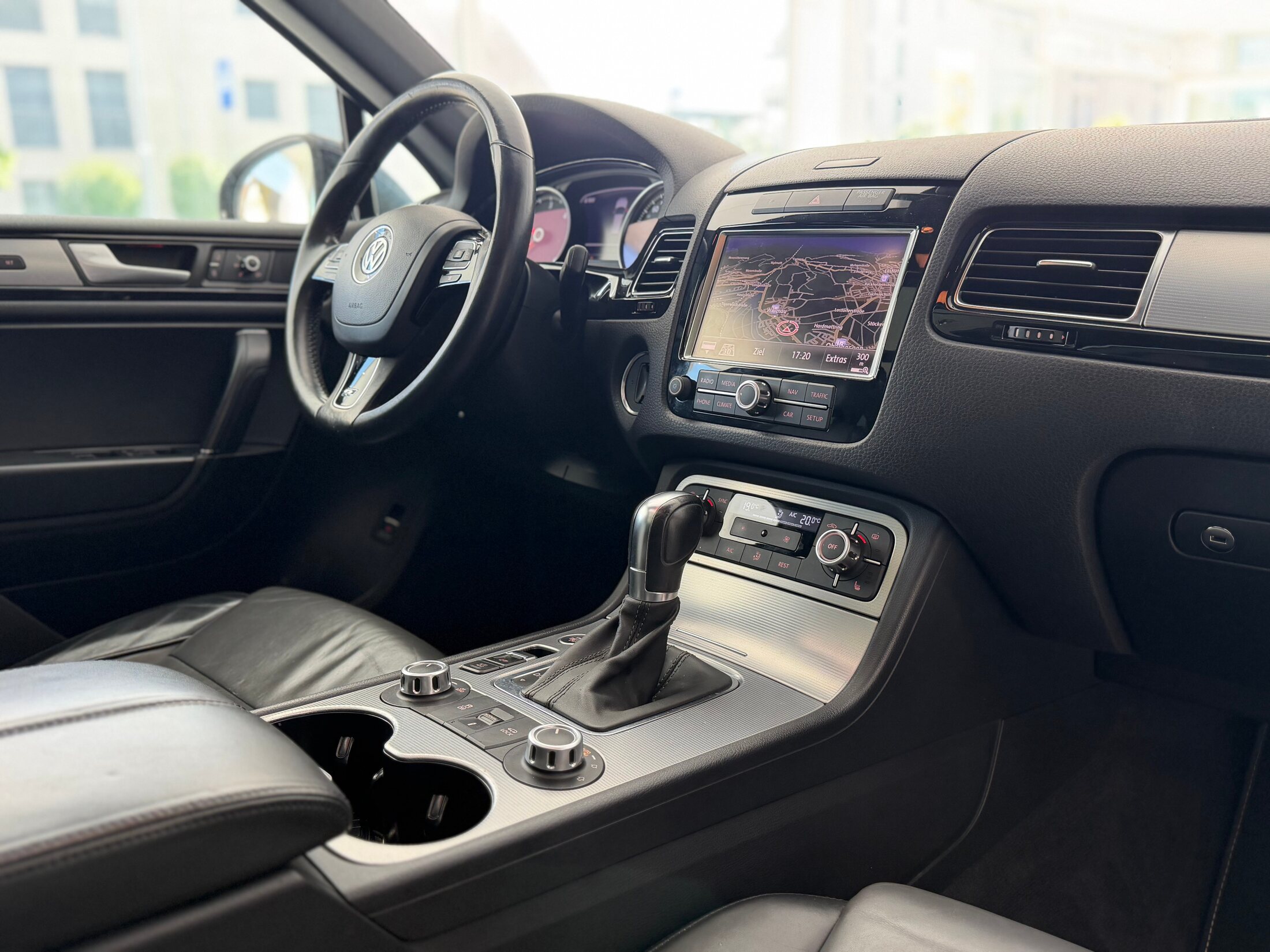 VW Touareg 4.2 TDI R ABT Black Pearl Edition Tiptronic