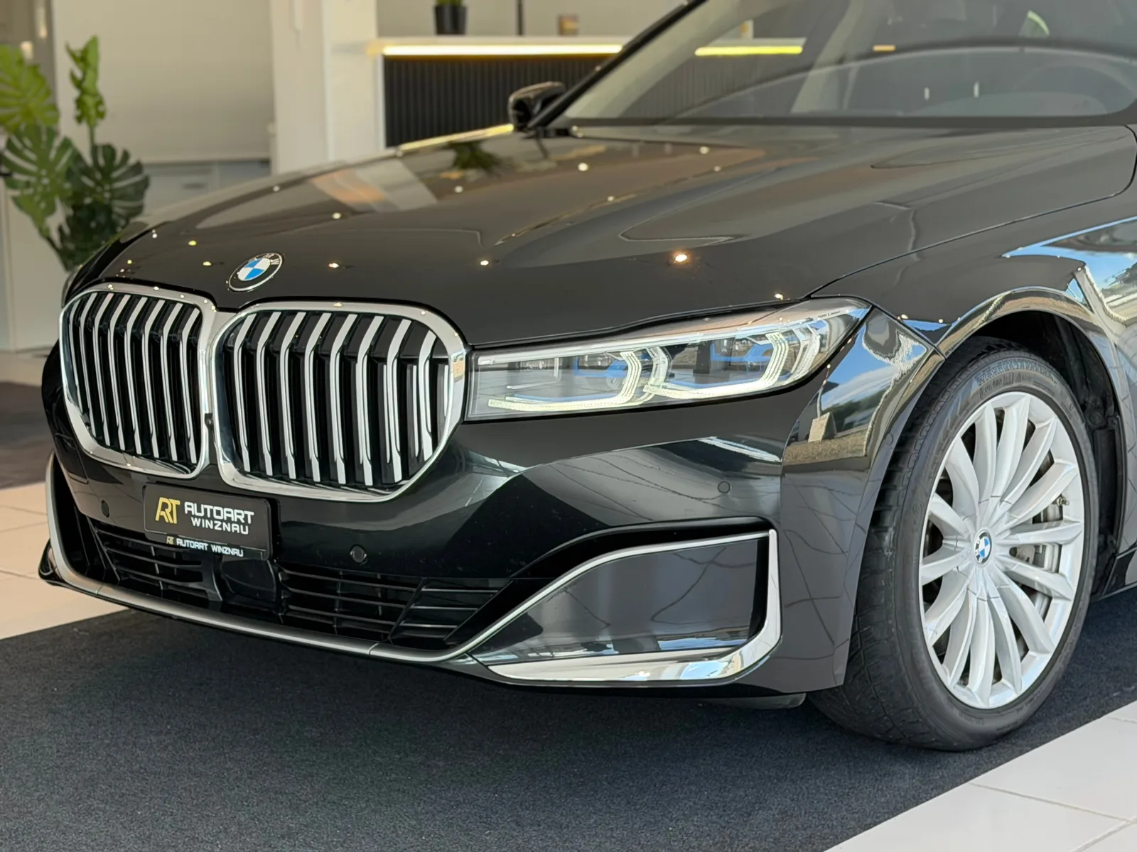 BMW 750Li xDrive Steptronic **Vollausstattung**