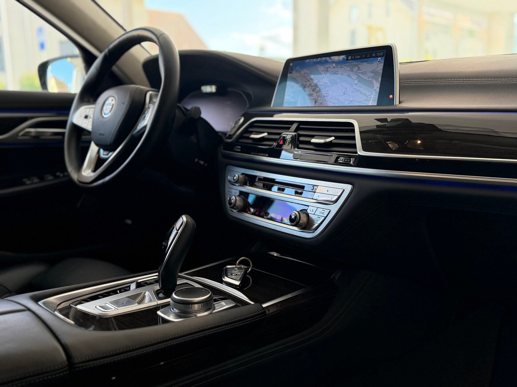 BMW 750Li xDrive Steptronic **Vollausstattung**