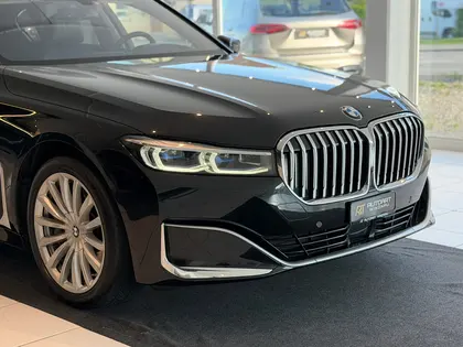 BMW 750Li xDrive Steptronic **Vollausstattung**
