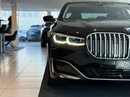BMW 750Li xDrive Steptronic **Vollausstattung**