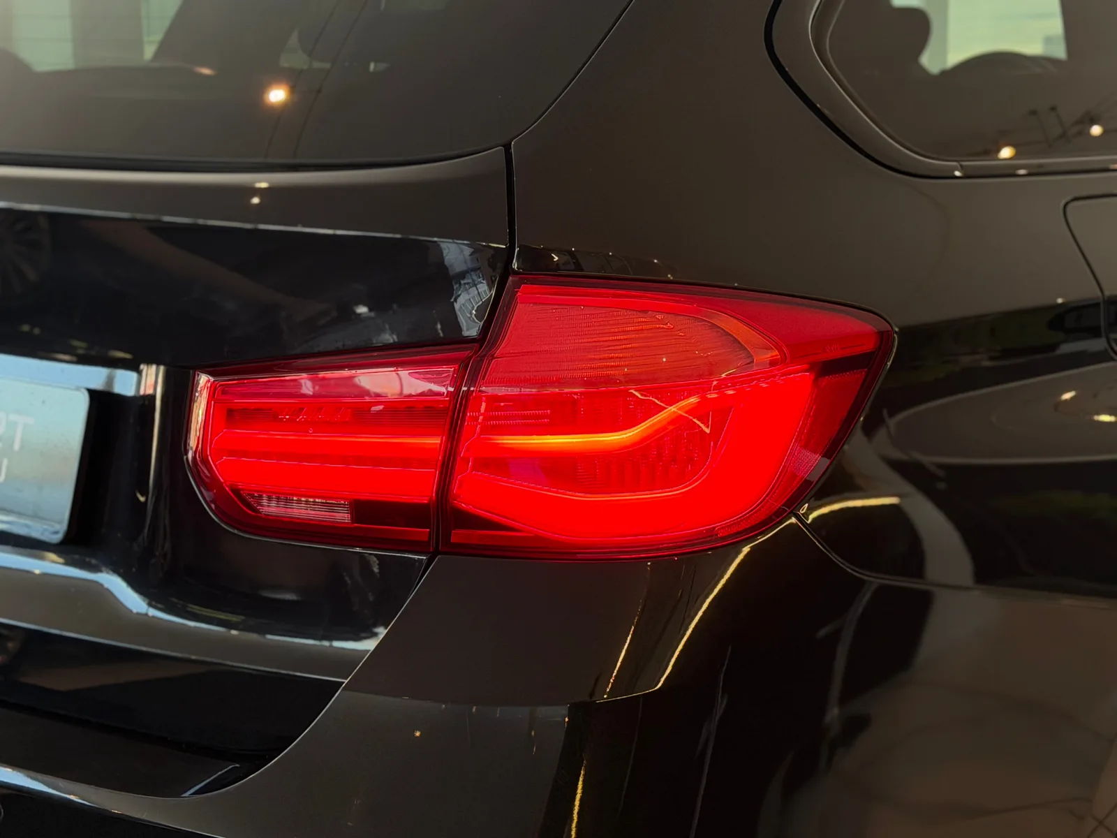 BMW 325d Touring M Sport Line Steptronic LCI **Frisch ab MFK & Service**