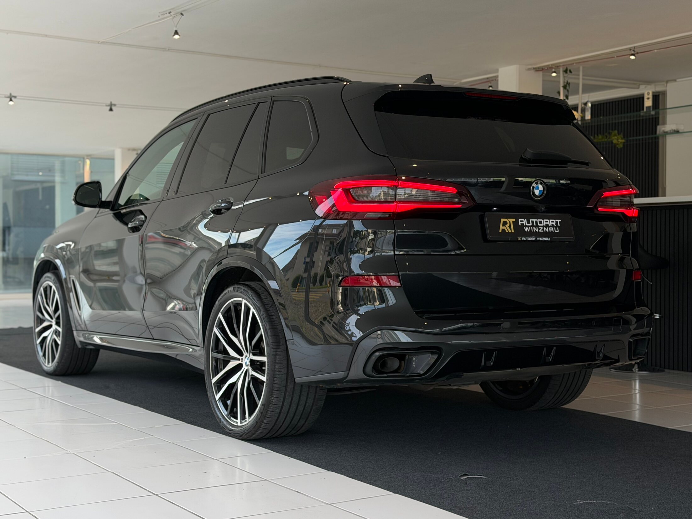 BMW X5 xDrive 48V 30d M Sport Steptronic **AHK**
