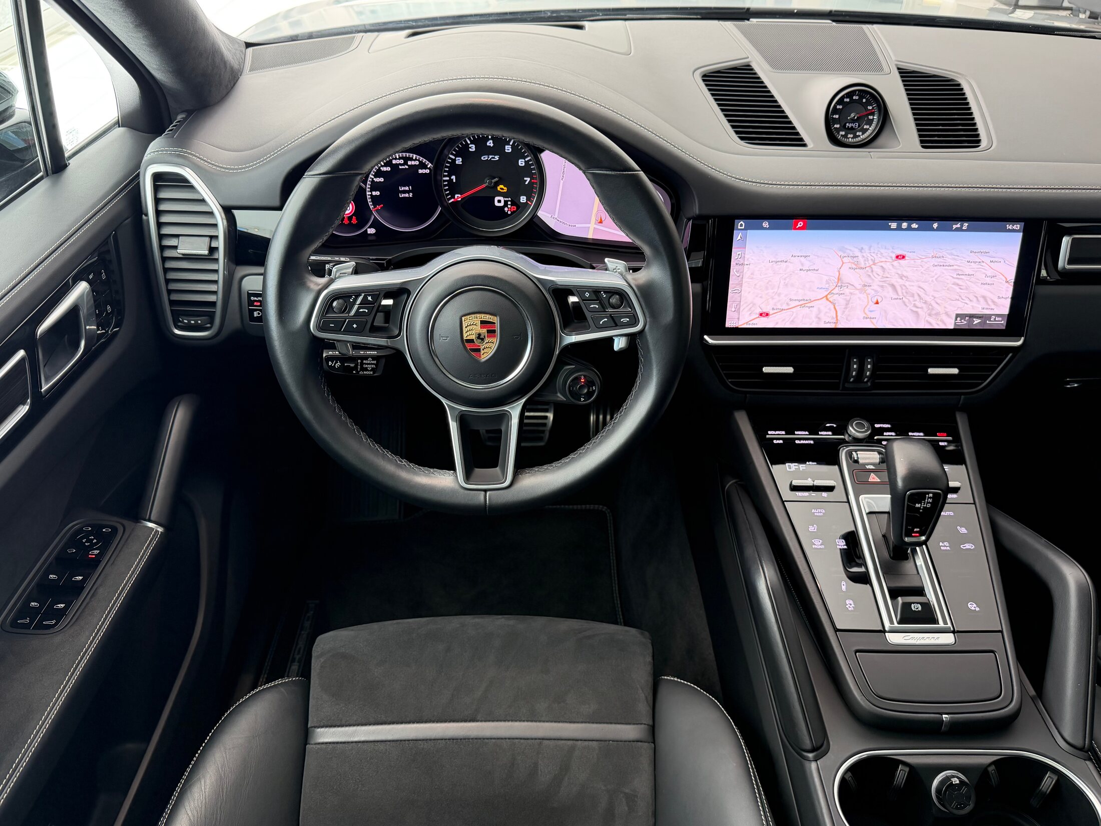 PORSCHE Cayenne GTS Coupé **PORSCHE APPROVED GARANTIE**